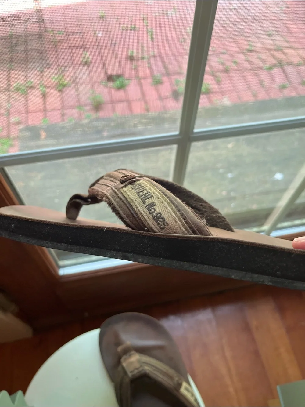 Ruehl No.925 Brown Men’s Leather Flip-Flops